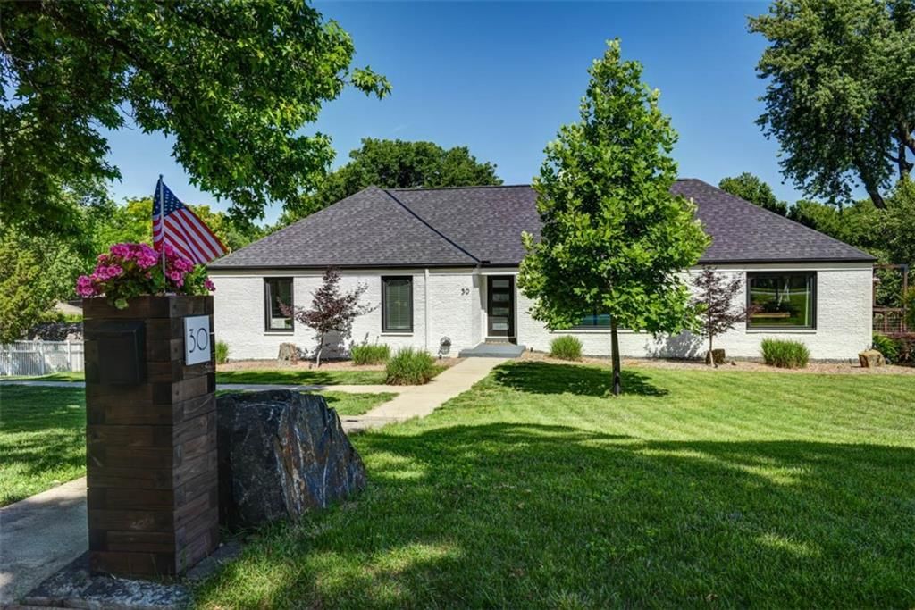 30 NE Normandy Lane — photo 2