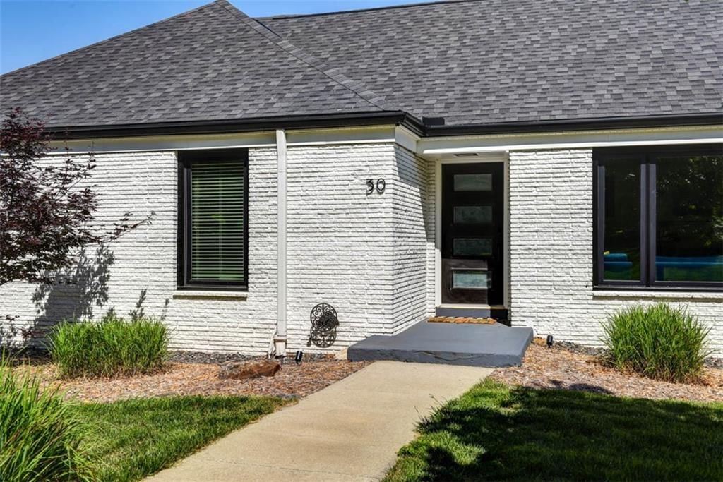 30 NE Normandy Lane — photo 3