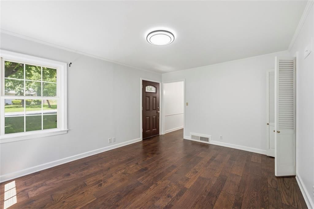 3005 W 50th Terrace — photo 5