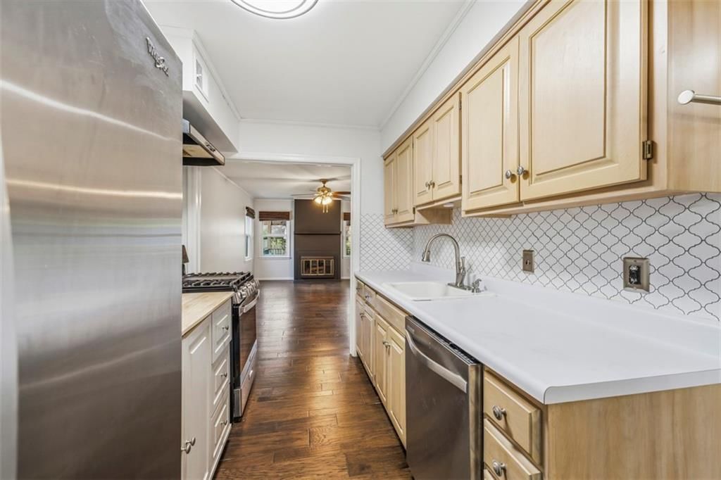 3005 W 50th Terrace — photo 9