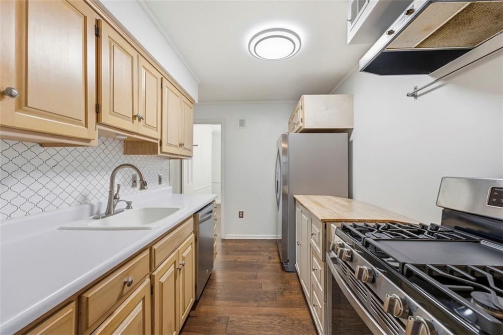 3005 W 50th Terrace — photo 10