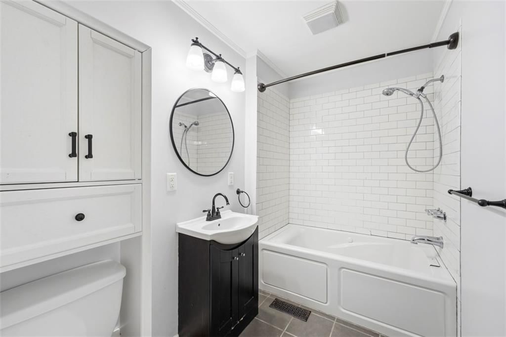 3005 W 50th Terrace — photo 15