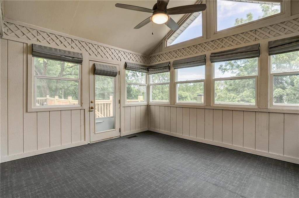 6906 Brownridge Drive — photo 9