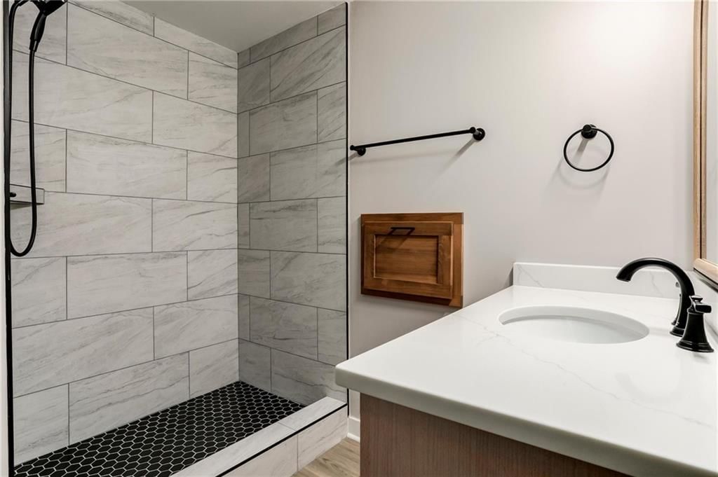 6906 Brownridge Drive — photo 23