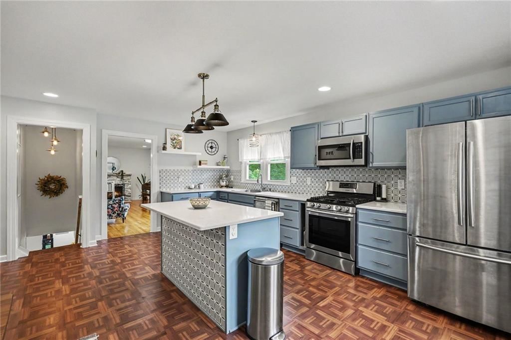 8246 Webster Avenue — photo 10