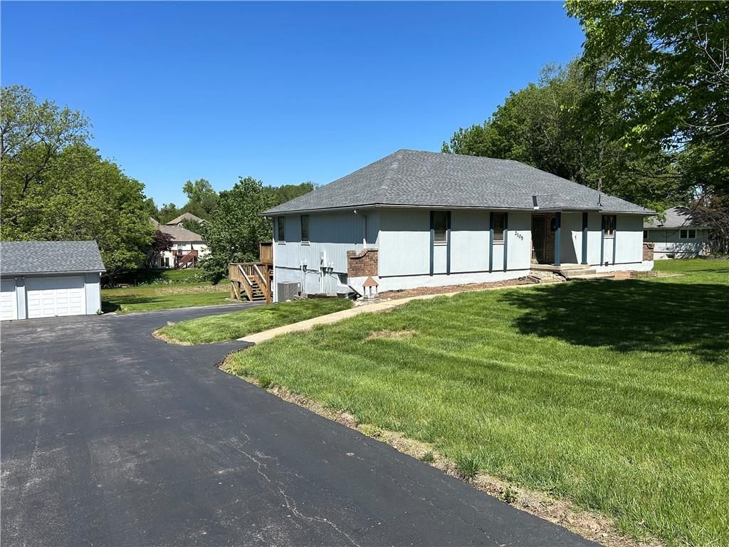 2105 Porter Road — photo 2