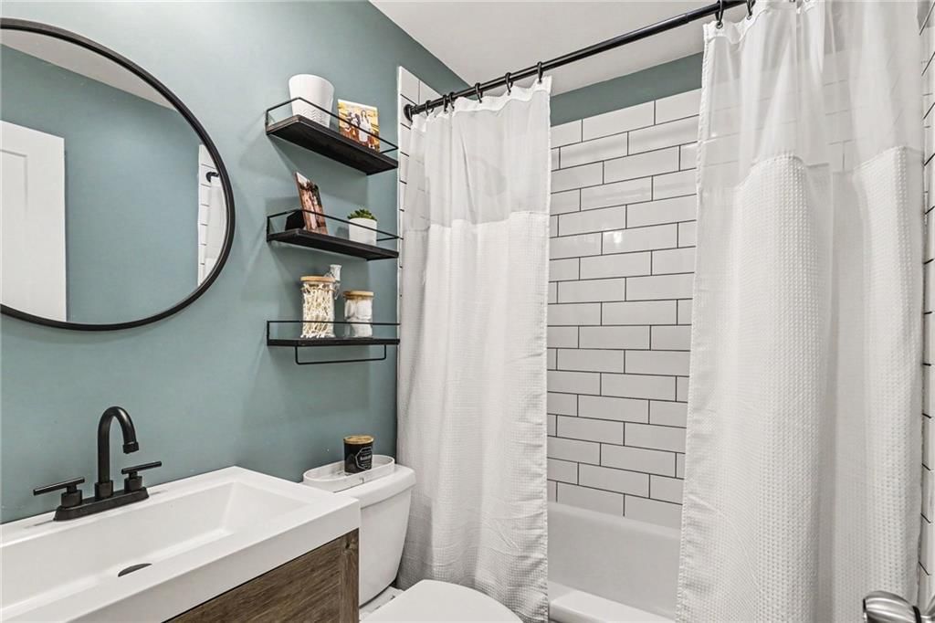 7401 W 65 Street — photo 10