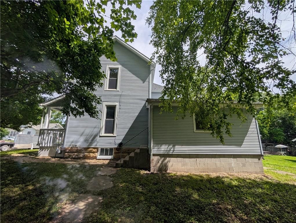 214 Bell Avenue N — photo 8