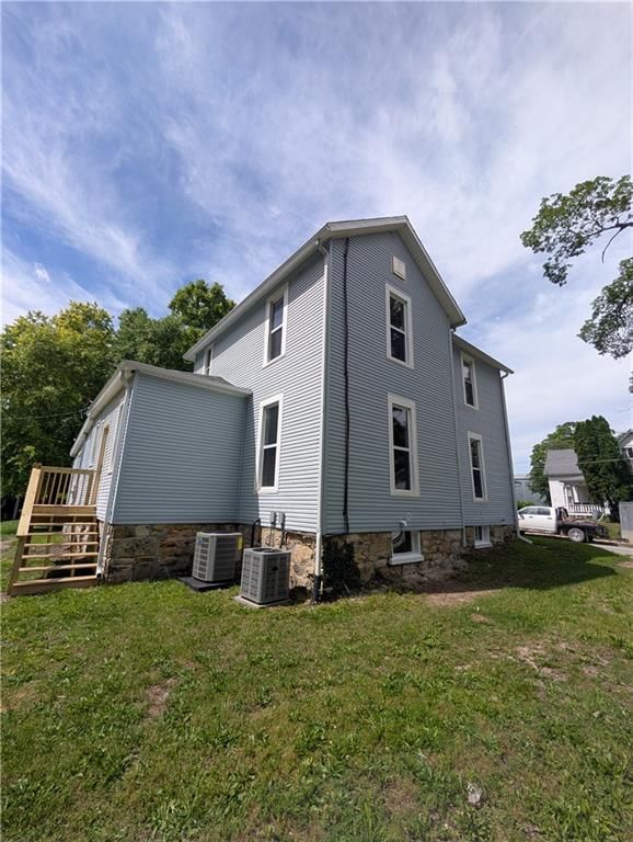 214 Bell Avenue N — photo 10