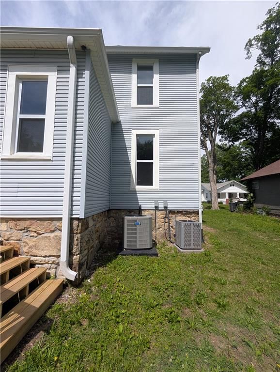 214 Bell Avenue N — photo 12