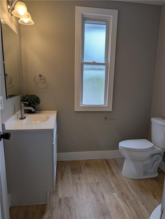 214 Bell Avenue N — photo 37