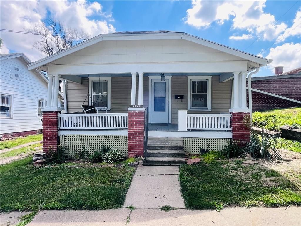 1211 S 25th Street, St Joseph, MO