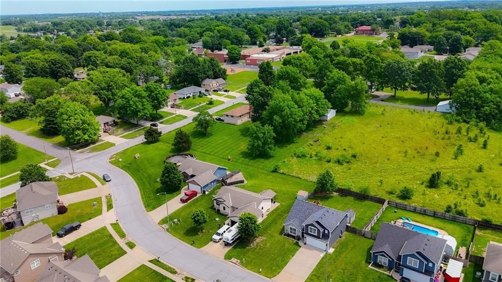 3021 N 157th Street — photo 47