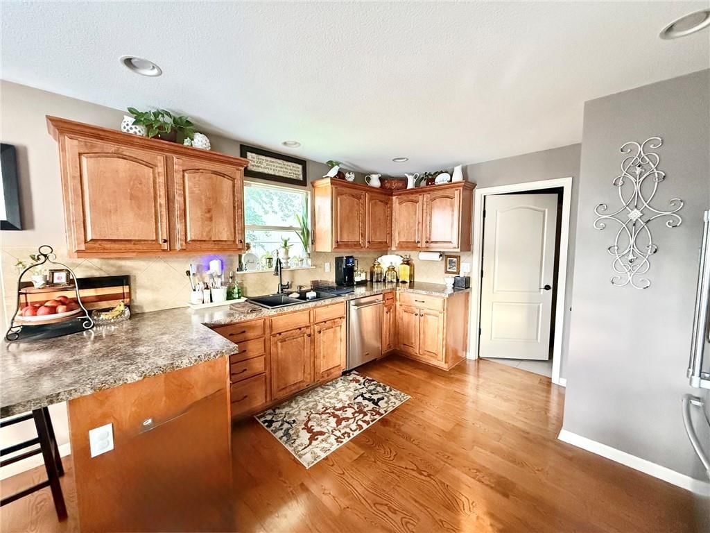 2128 Alder Street — photo 8