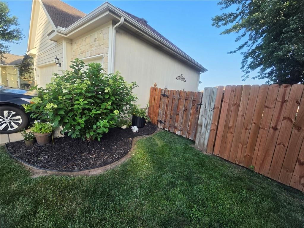 2128 Alder Street — photo 41