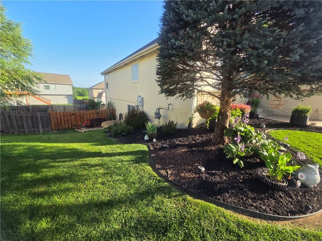 2128 Alder Street — photo 43