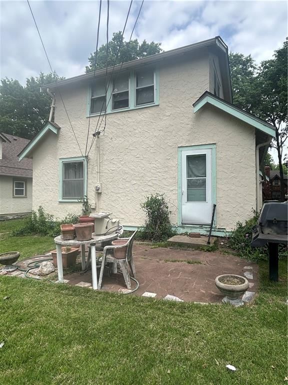 231 E 72nd Terrace — photo 36
