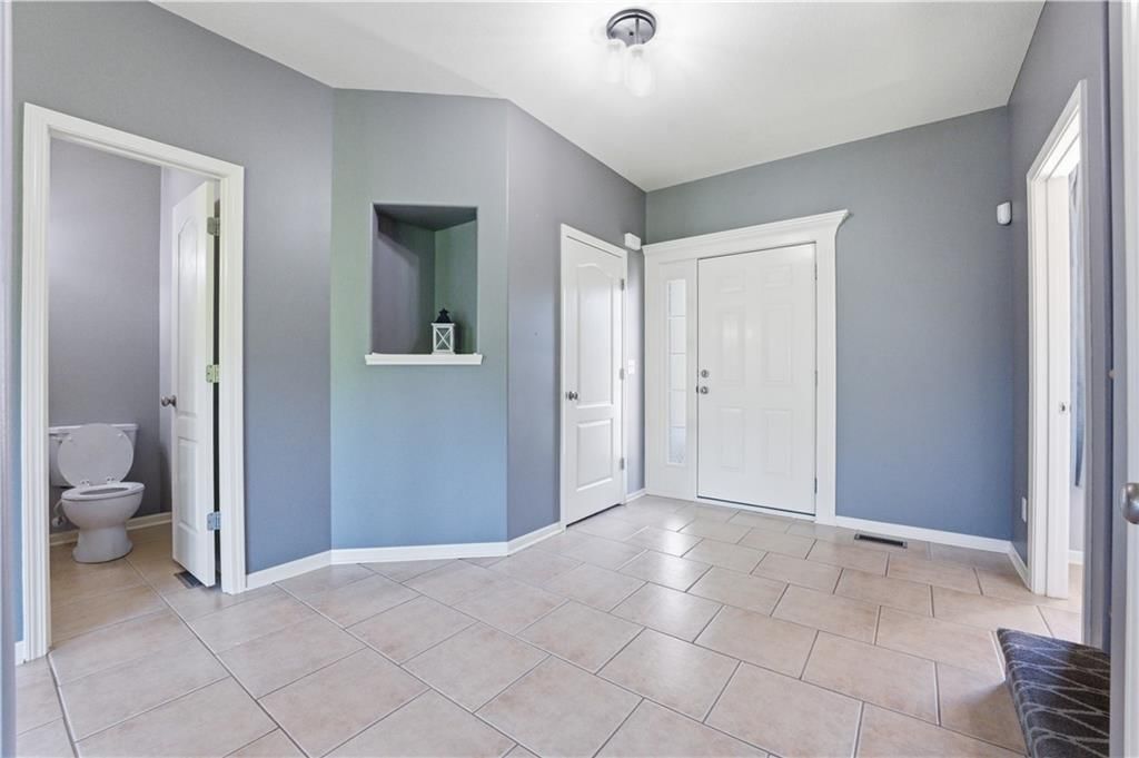 541 NW Fox Hollow Lane — photo 4