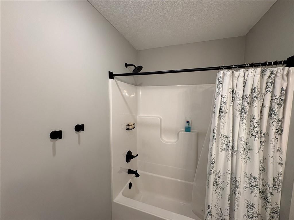 8705 SW Edgewater Drive — photo 22