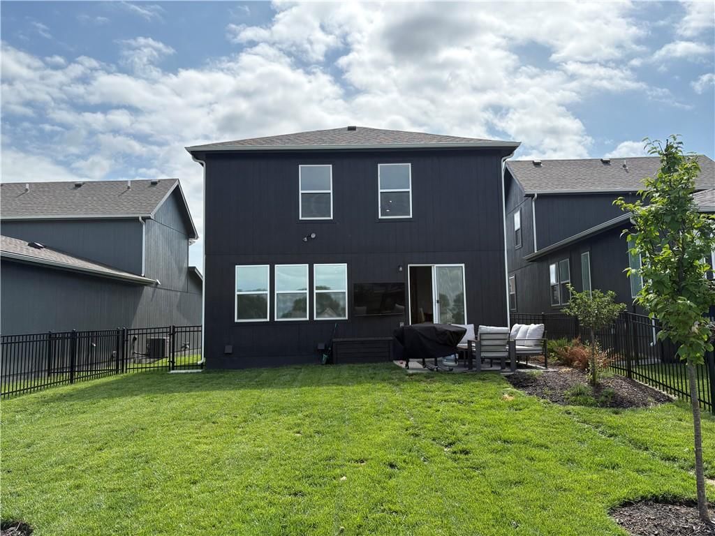 8705 SW Edgewater Drive — photo 35