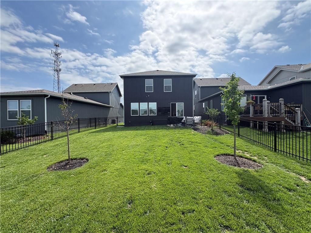 8705 SW Edgewater Drive — photo 36