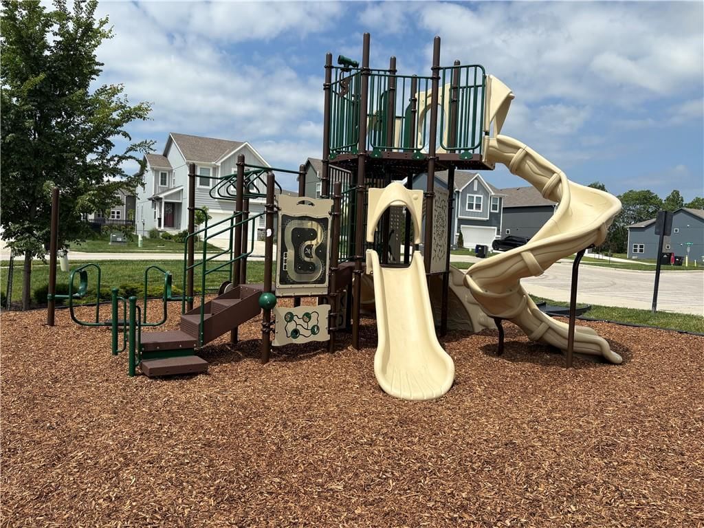 8705 SW Edgewater Drive — photo 39
