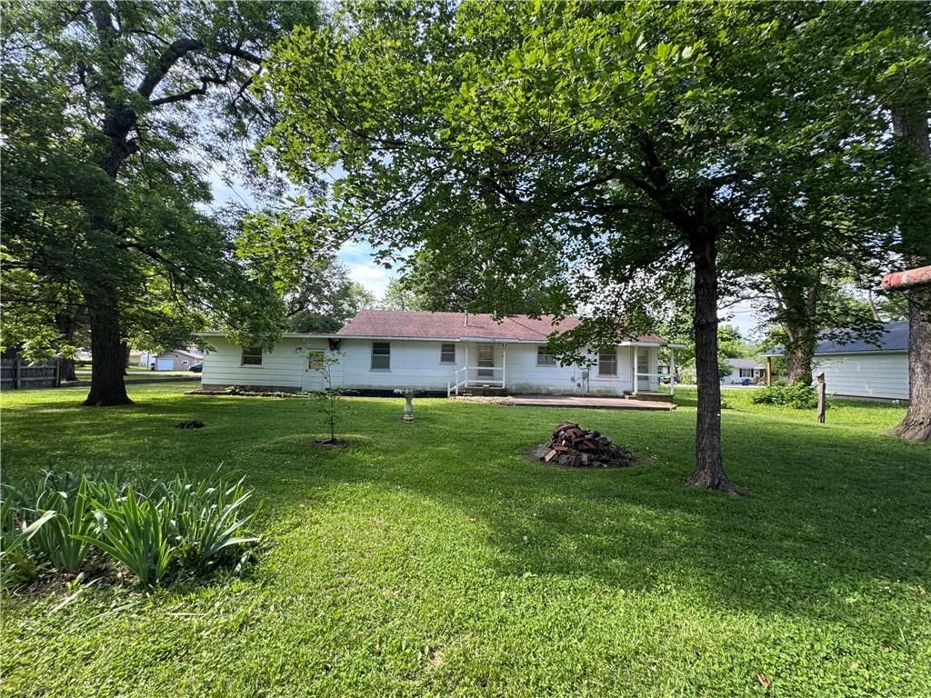 819 W Pine Street — photo 2