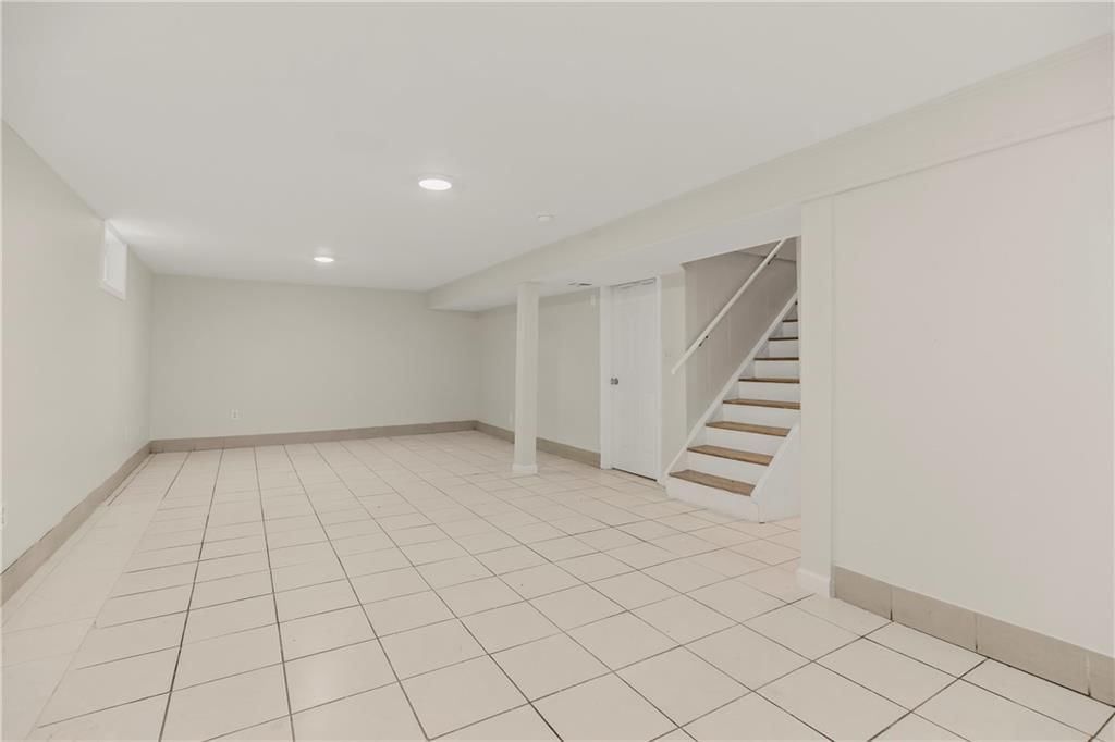 2709 S Fuller Avenue — photo 20