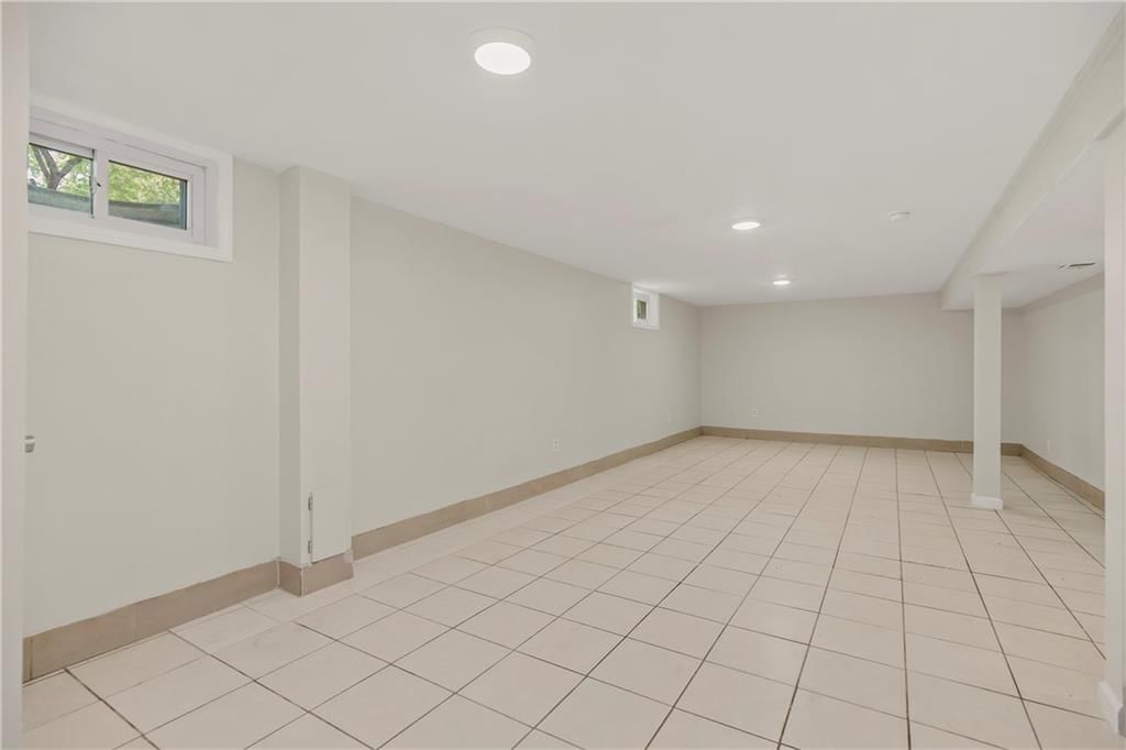 2709 S Fuller Avenue — photo 21