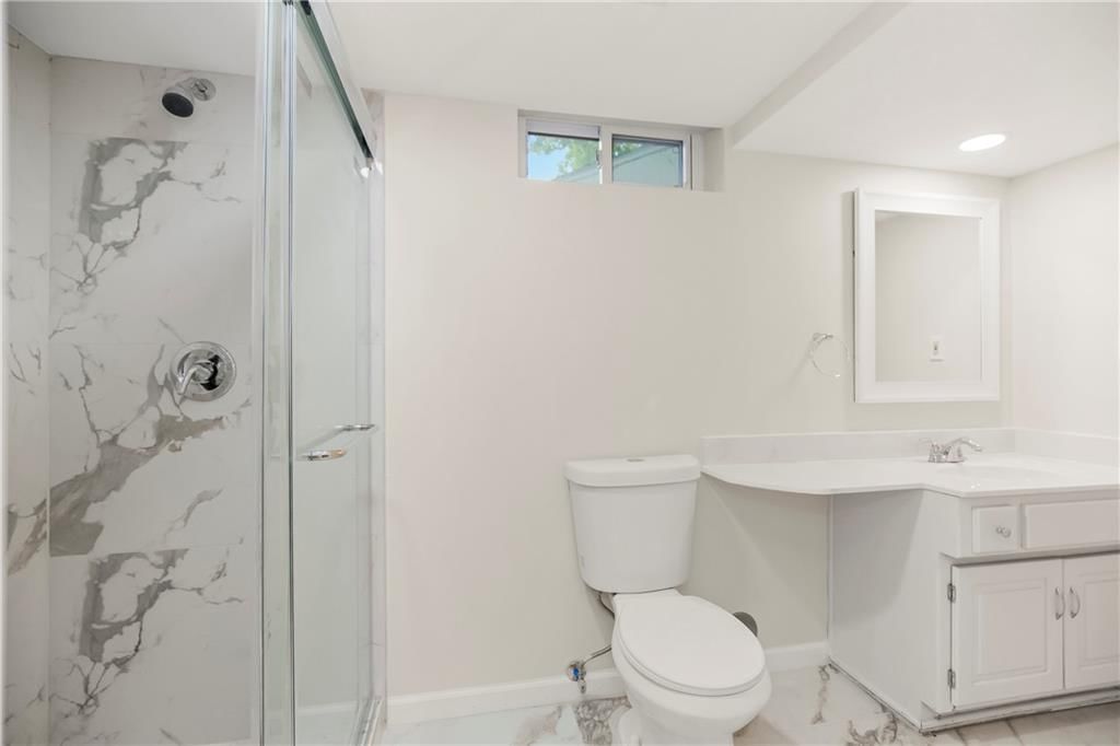 2709 S Fuller Avenue — photo 25