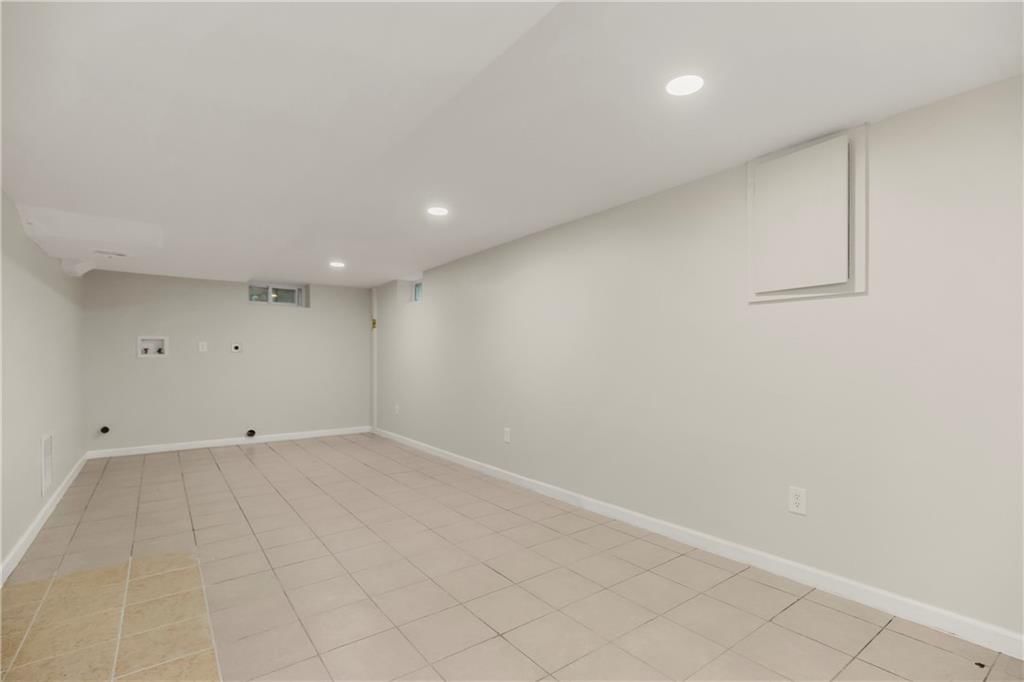 2709 S Fuller Avenue — photo 26