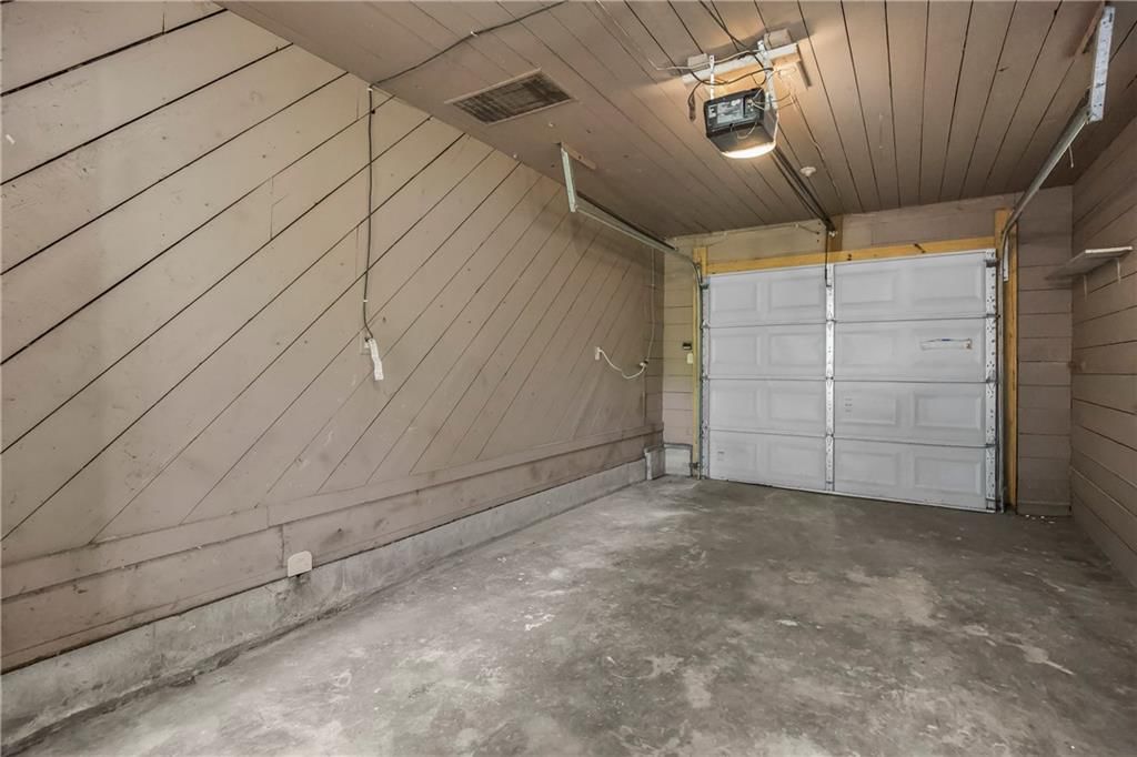 2709 S Fuller Avenue — photo 28