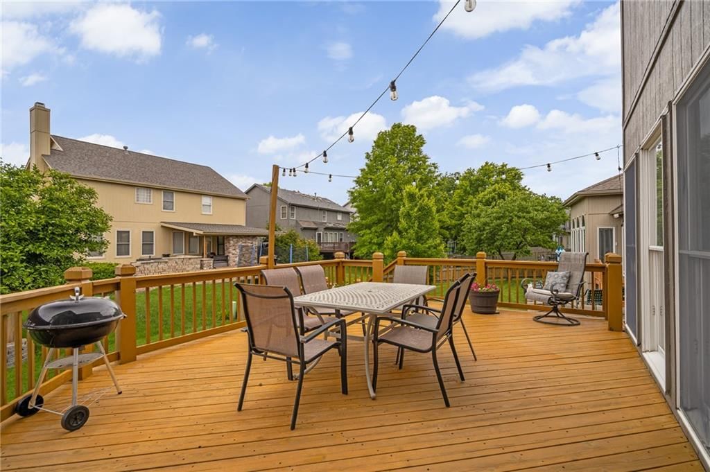 16263 Parkwood Street — photo 4