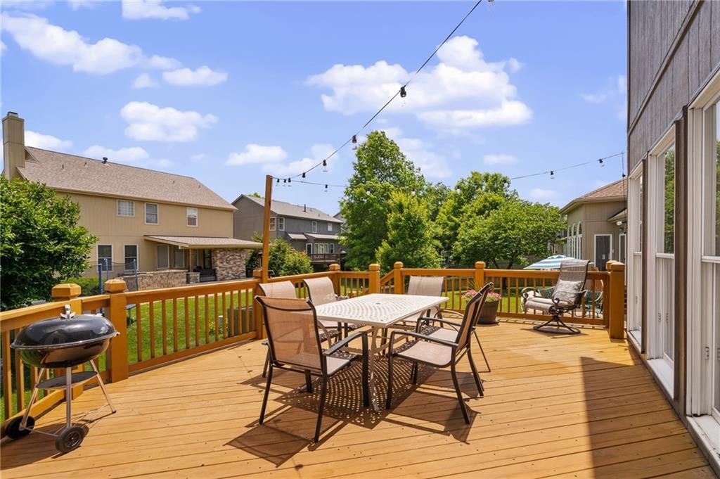 16263 Parkwood Street — photo 36