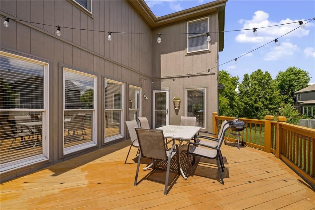 16263 Parkwood Street — photo 37