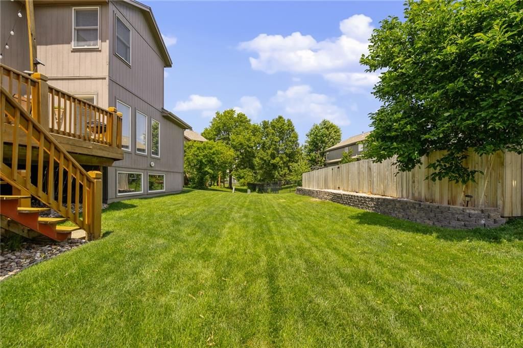 16263 Parkwood Street — photo 39