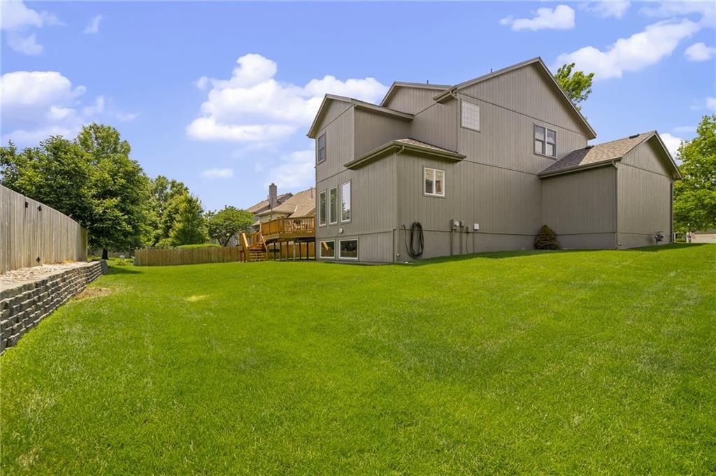 16263 Parkwood Street — photo 40