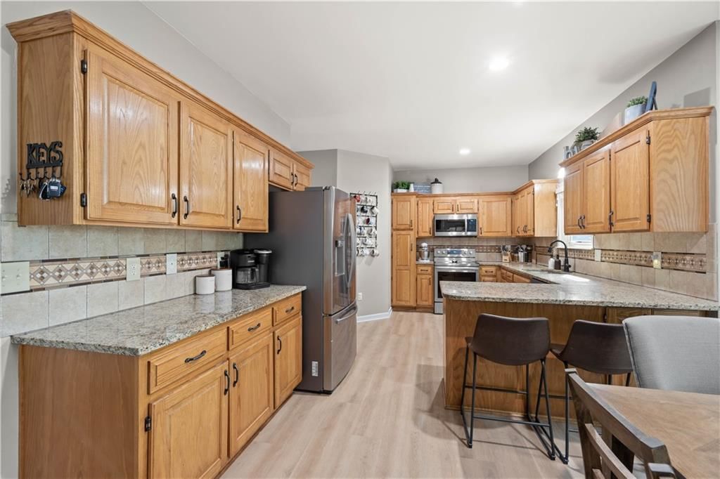 15233 W 139 Terrace — photo 8