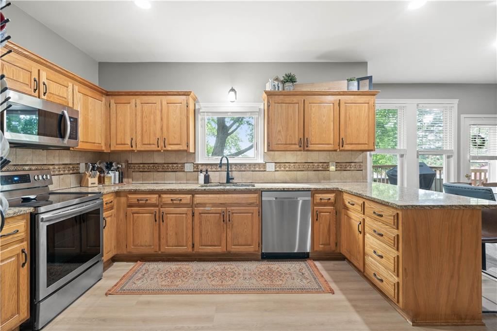15233 W 139 Terrace — photo 9