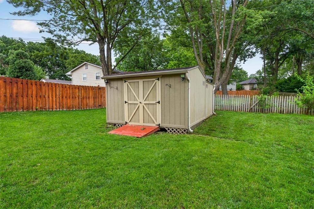 1001 Lakeview Boulevard — photo 34