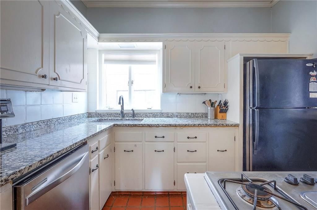 710 E Armour Boulevard — photo 30