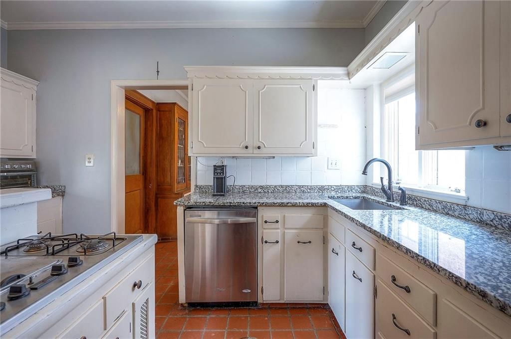710 E Armour Boulevard — photo 31