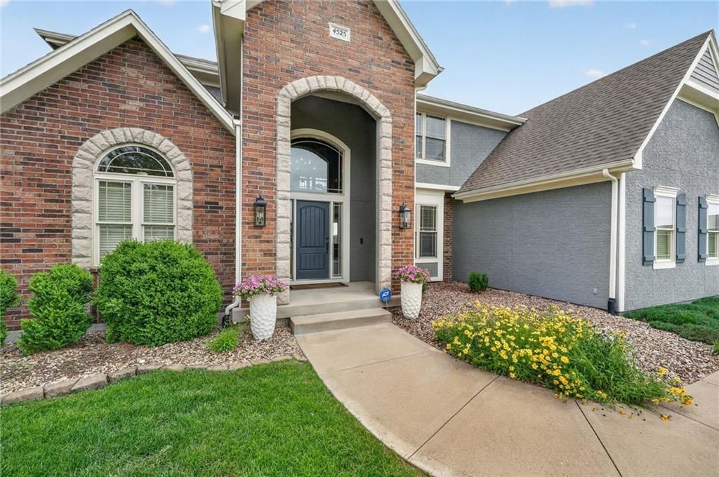 4525 Admiral Byrd Drive — photo 3