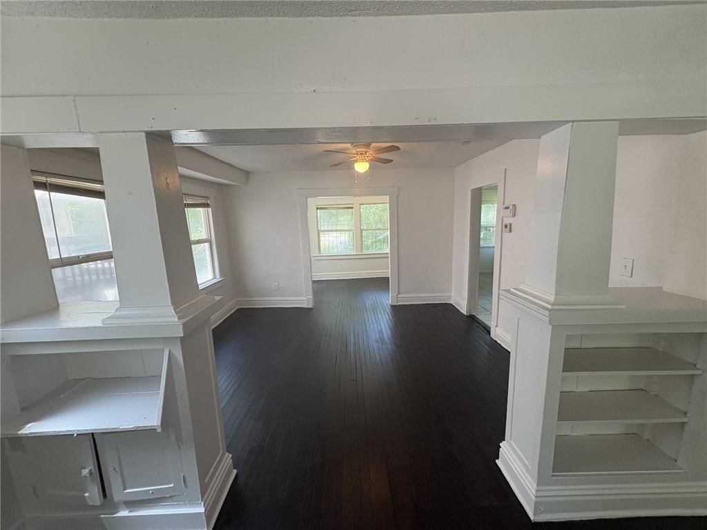3928 S Benton Avenue — photo 2