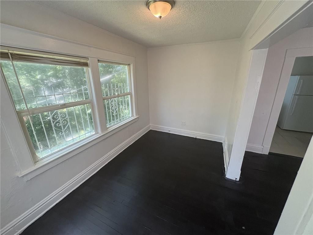 3928 S Benton Avenue — photo 5