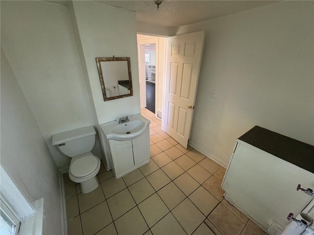 3928 S Benton Avenue — photo 7