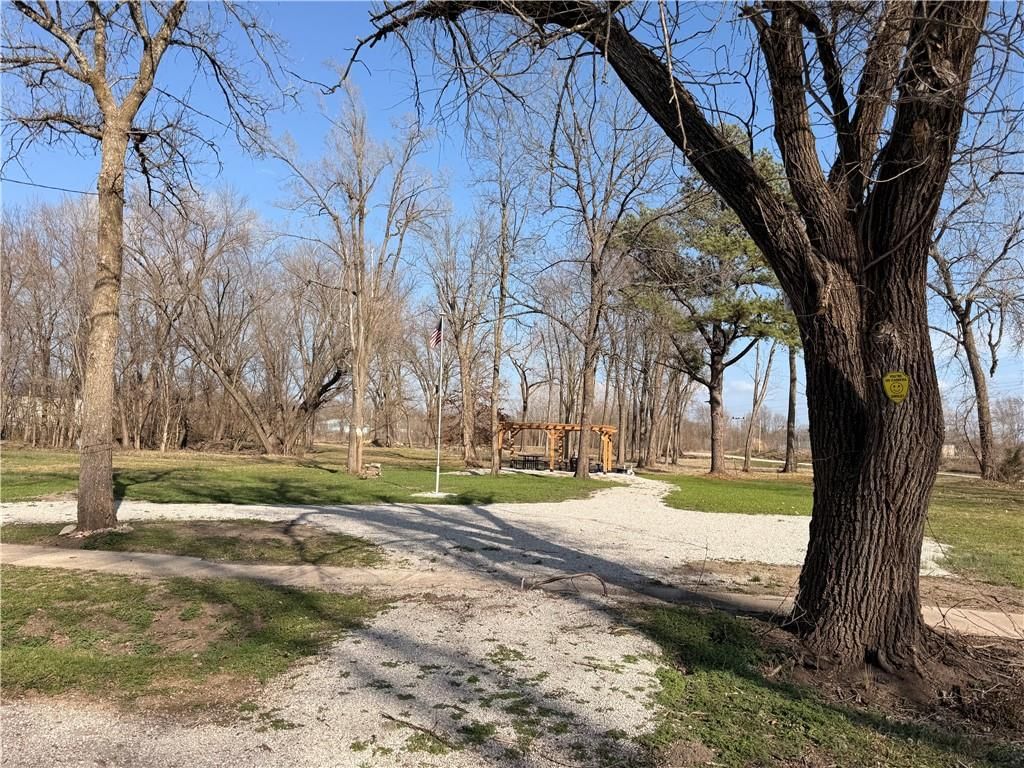 316 S Webster Street — photo 3
