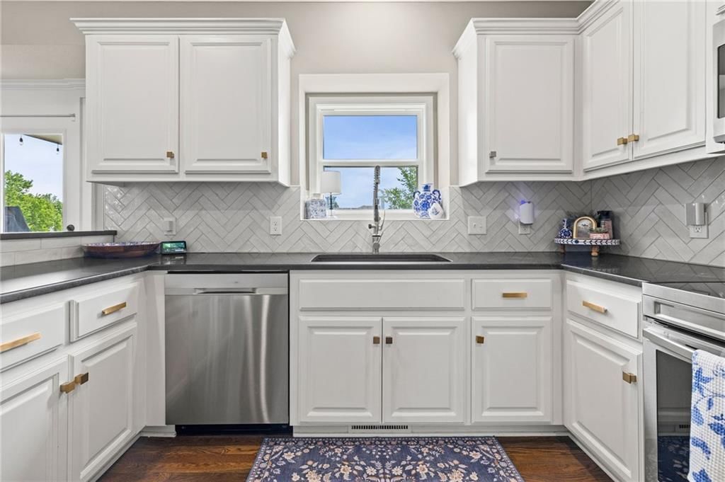 6025 NE 119th Street — photo 37