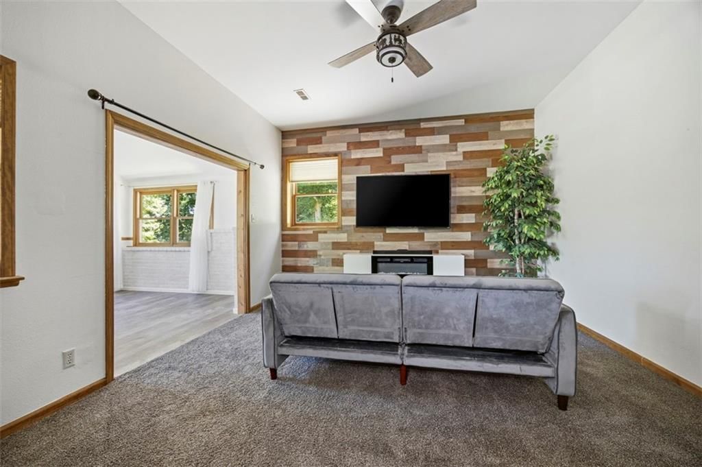 11948 Wooded Way Lane — photo 13