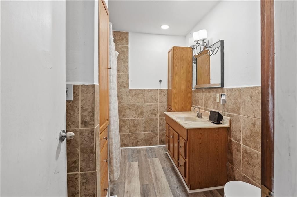 401 N Madison Street — photo 27